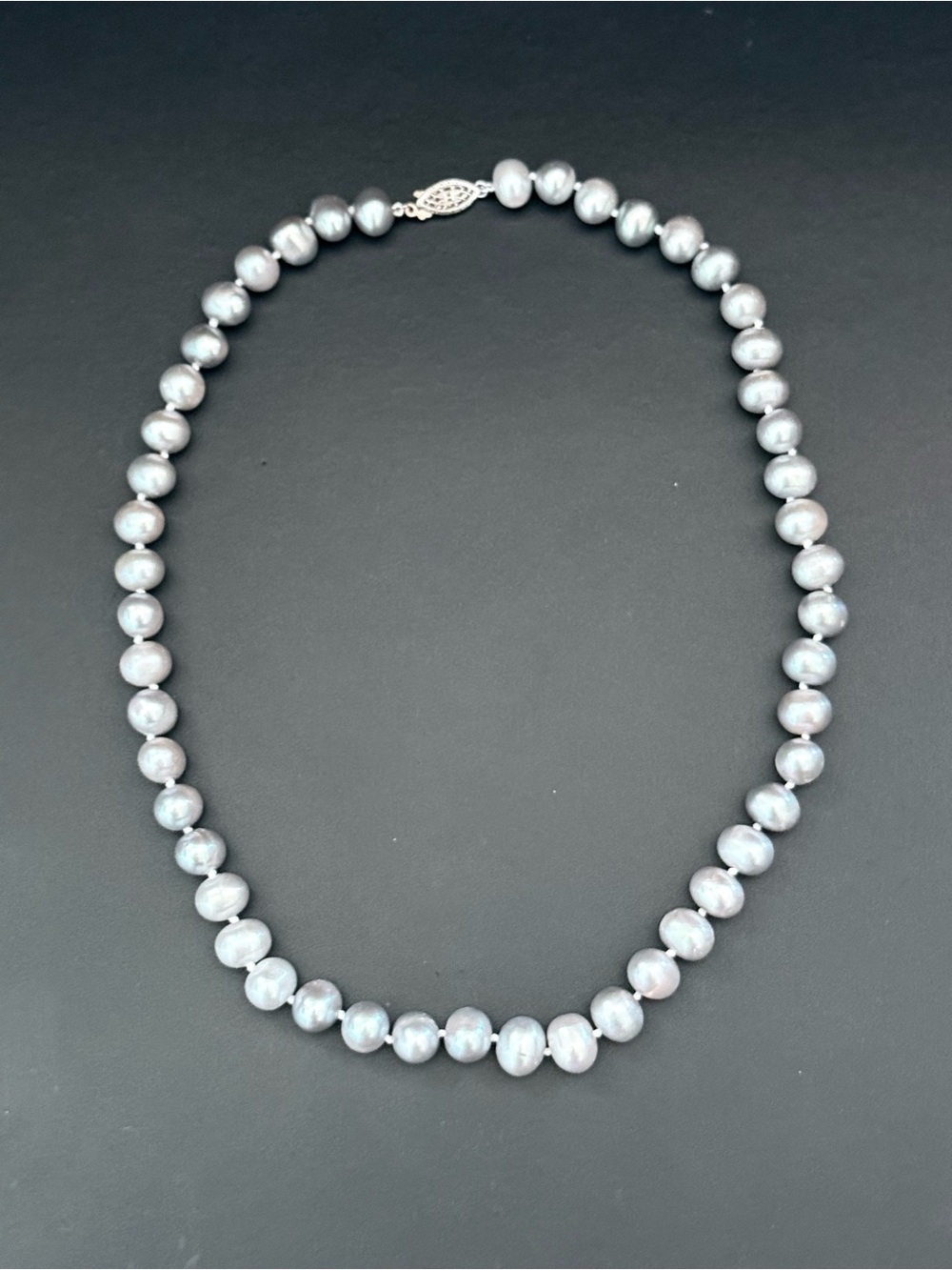 Real freshwater silver Pearl necklace 18” long 8-9MM - Picture 2 of 11